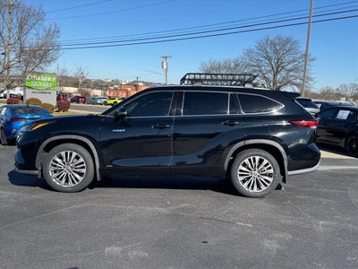 2021 Toyota Highlander Hybrid Platinum