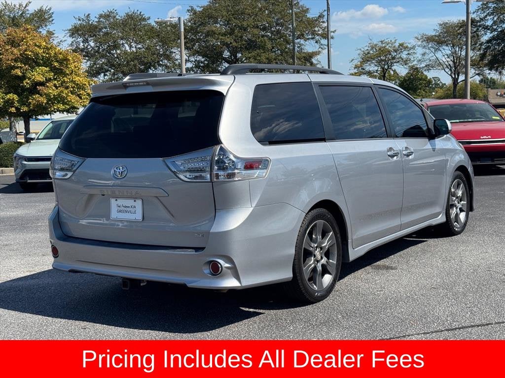 2015 Toyota Sienna SE Premium 8 Passenger