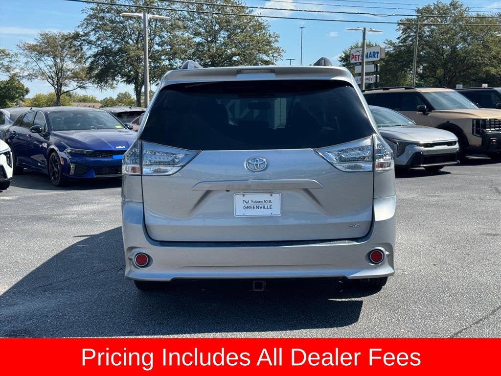 2015 Toyota Sienna SE Premium 8 Passenger