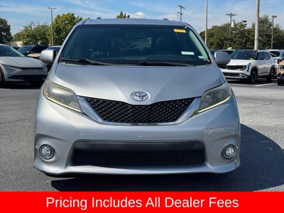 2015 Toyota Sienna SE Premium 8 Passenger