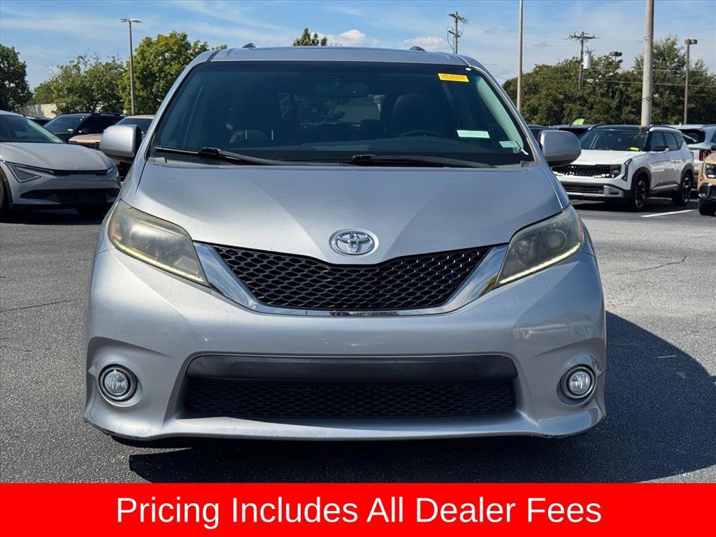 2015 Toyota Sienna SE Premium 8 Passenger