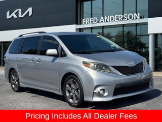 2015 Toyota Sienna SE Premium 8 Passenger