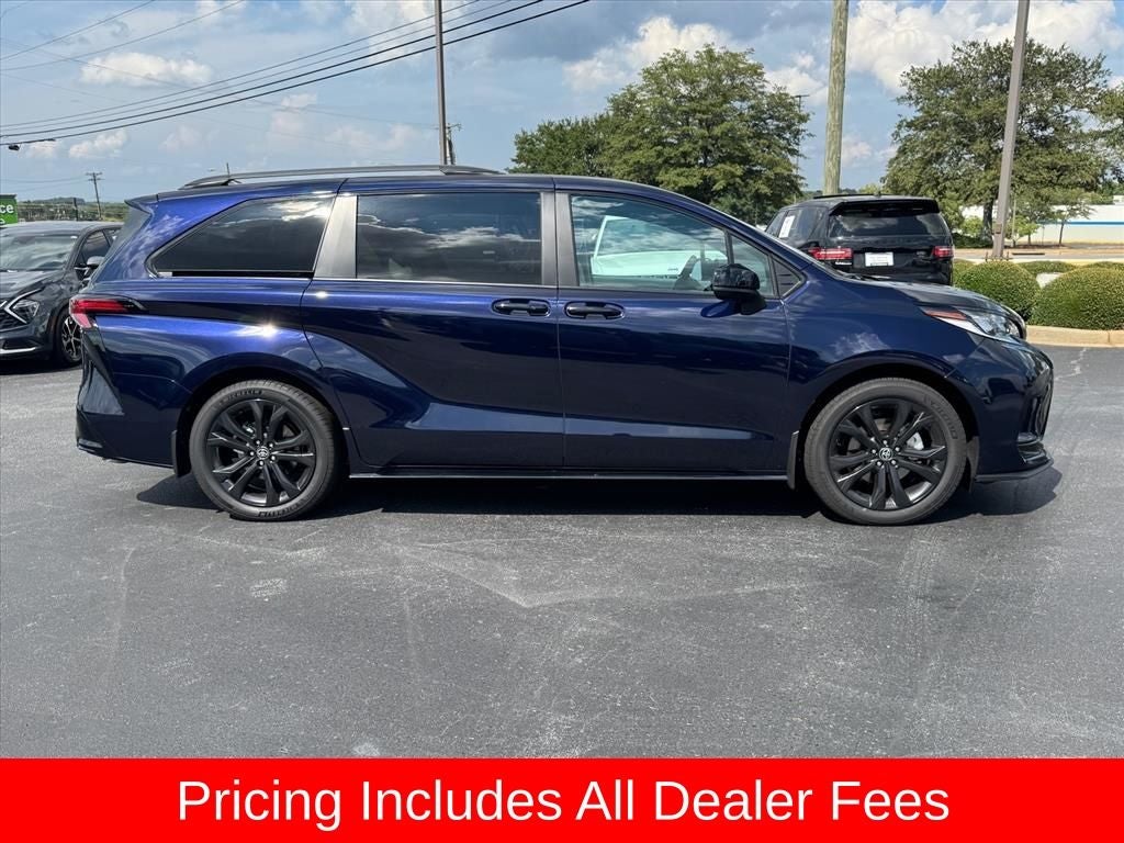 2026 Toyota Sienna XSE 7 Passenger