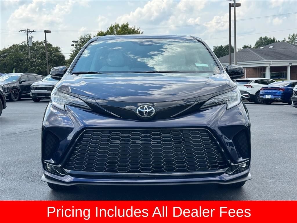 2026 Toyota Sienna XSE 7 Passenger