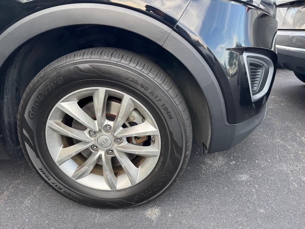 2018 Kia Sorento LX