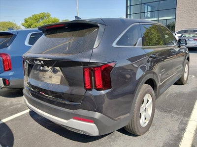 2025 Kia Sorento LX