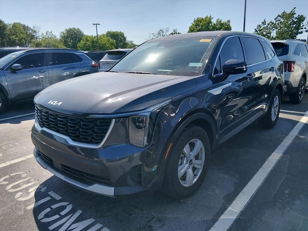 2025 Kia Sorento LX
