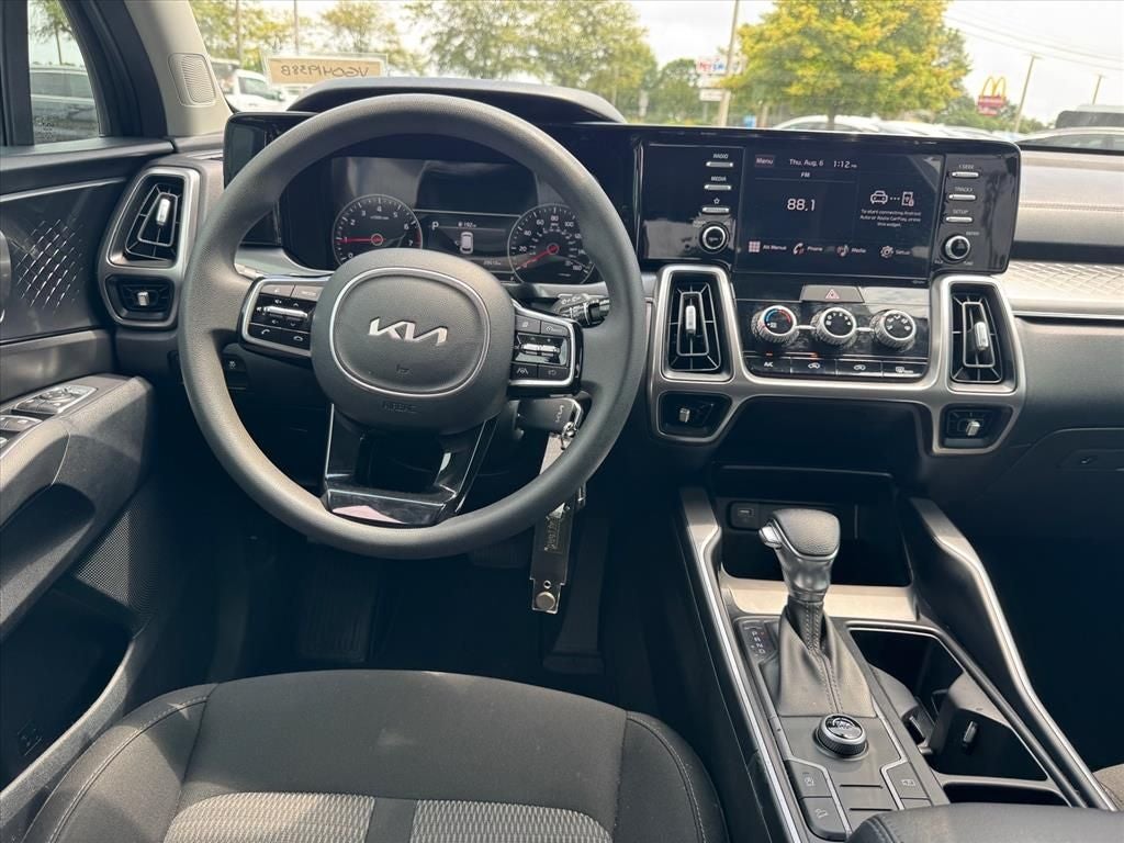 2023 Kia Sorento LX