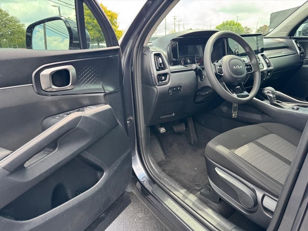 2023 Kia Sorento LX
