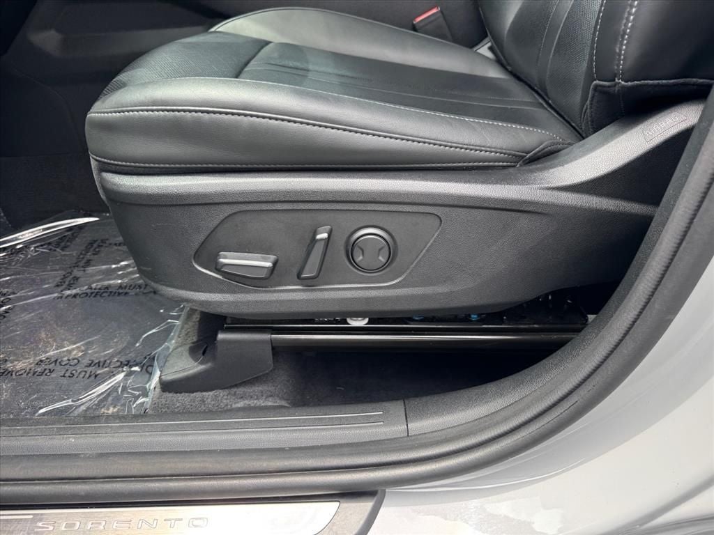 2023 Kia Sorento X-Line S