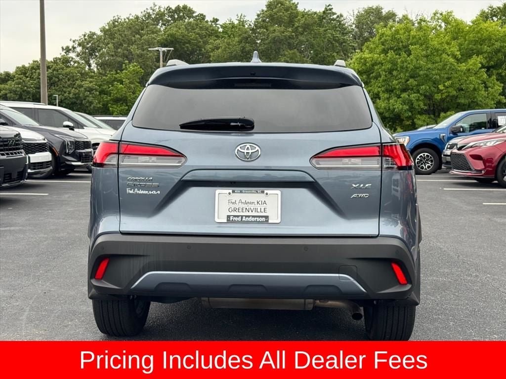 2024 Toyota Corolla Cross XLE