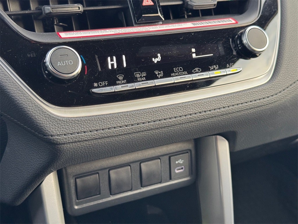 2024 Toyota Corolla Cross Hybrid SE