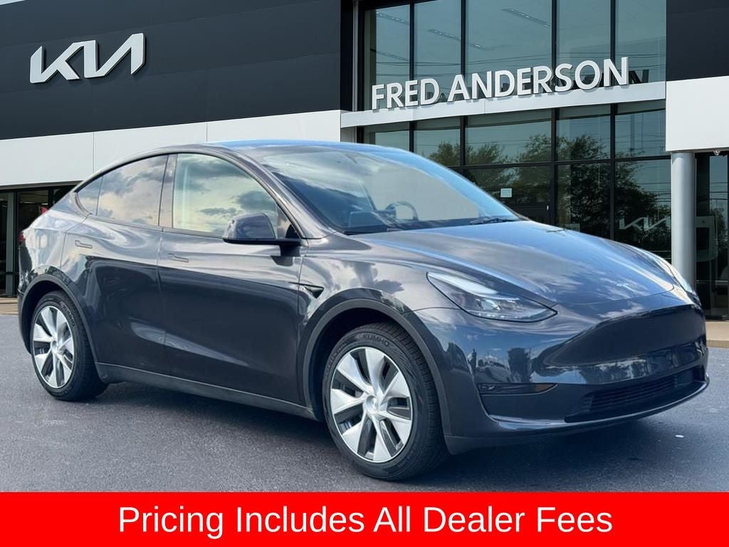 2024 Tesla Model Y Base