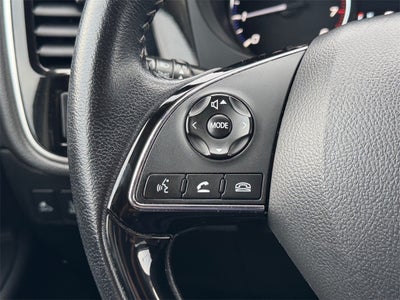 2020 Mitsubishi Outlander SE