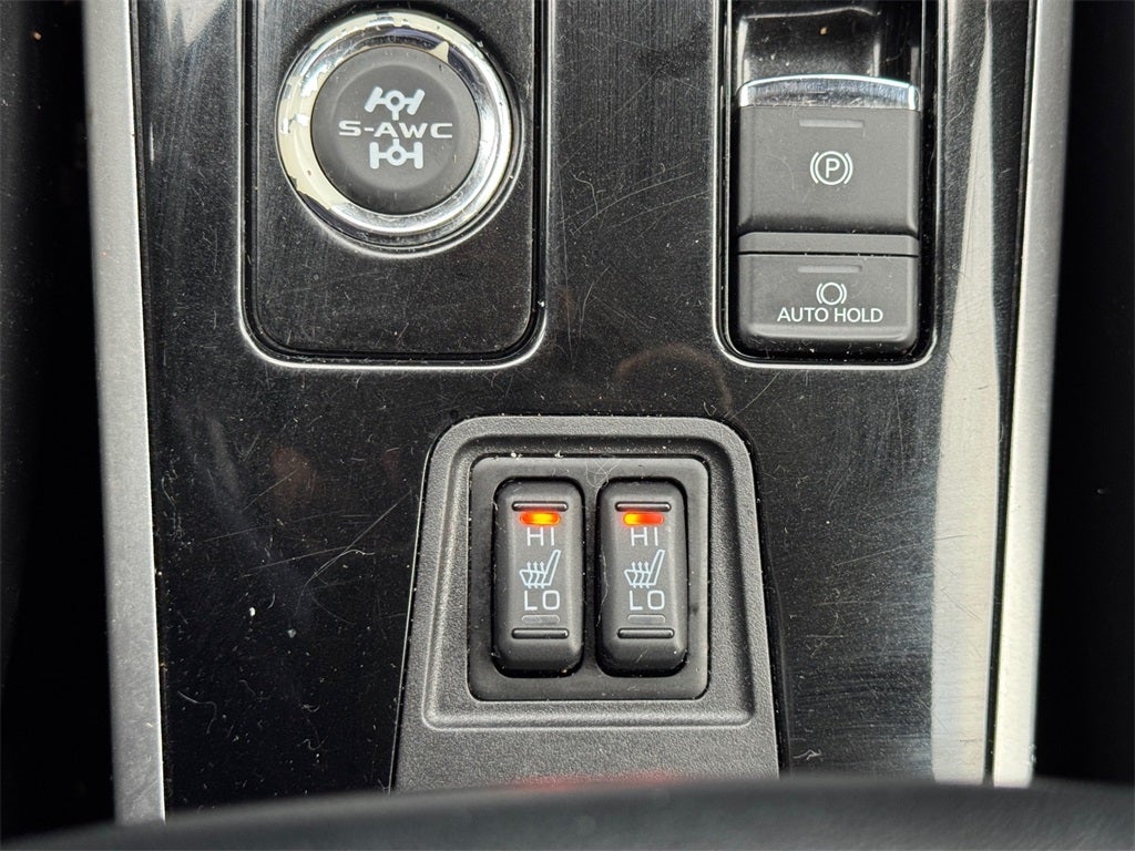 2020 Mitsubishi Outlander SE