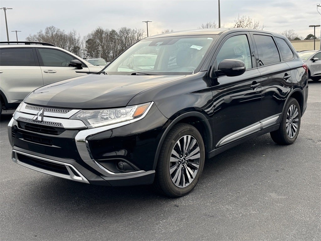 2020 Mitsubishi Outlander SE