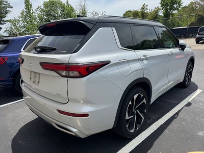 2024 Mitsubishi Outlander Base