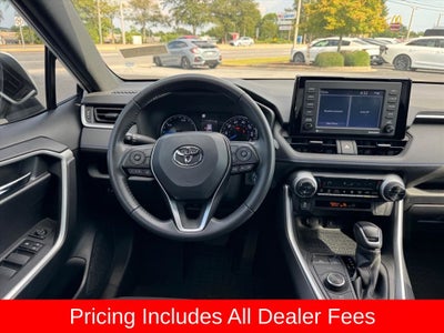 2022 Toyota RAV4 Hybrid SE