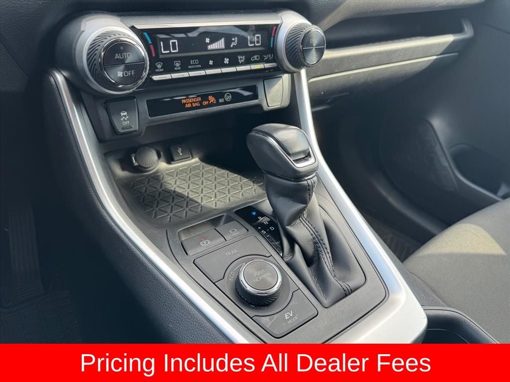 2022 Toyota RAV4 Hybrid SE