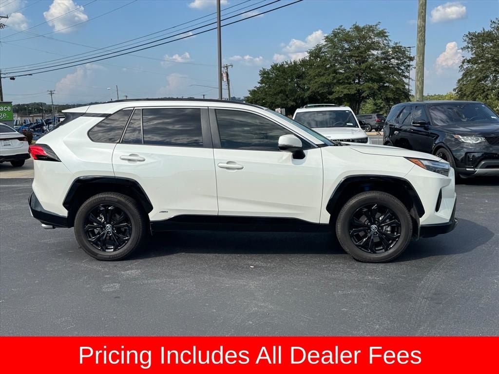 2022 Toyota RAV4 Hybrid SE