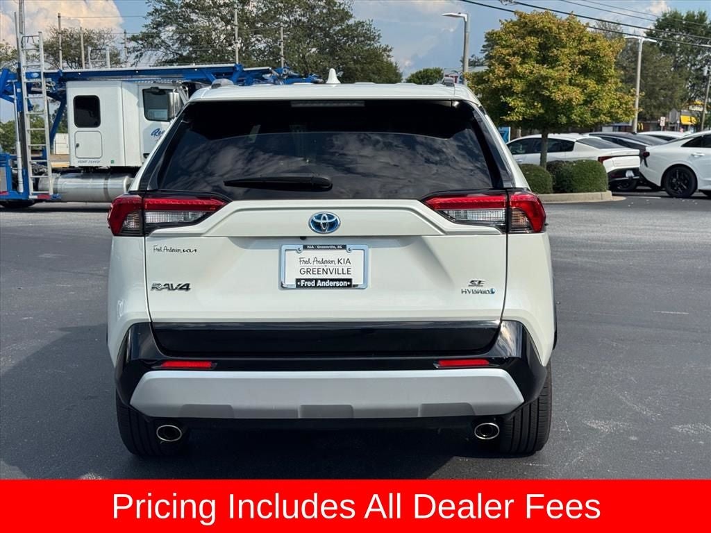 2022 Toyota RAV4 Hybrid SE