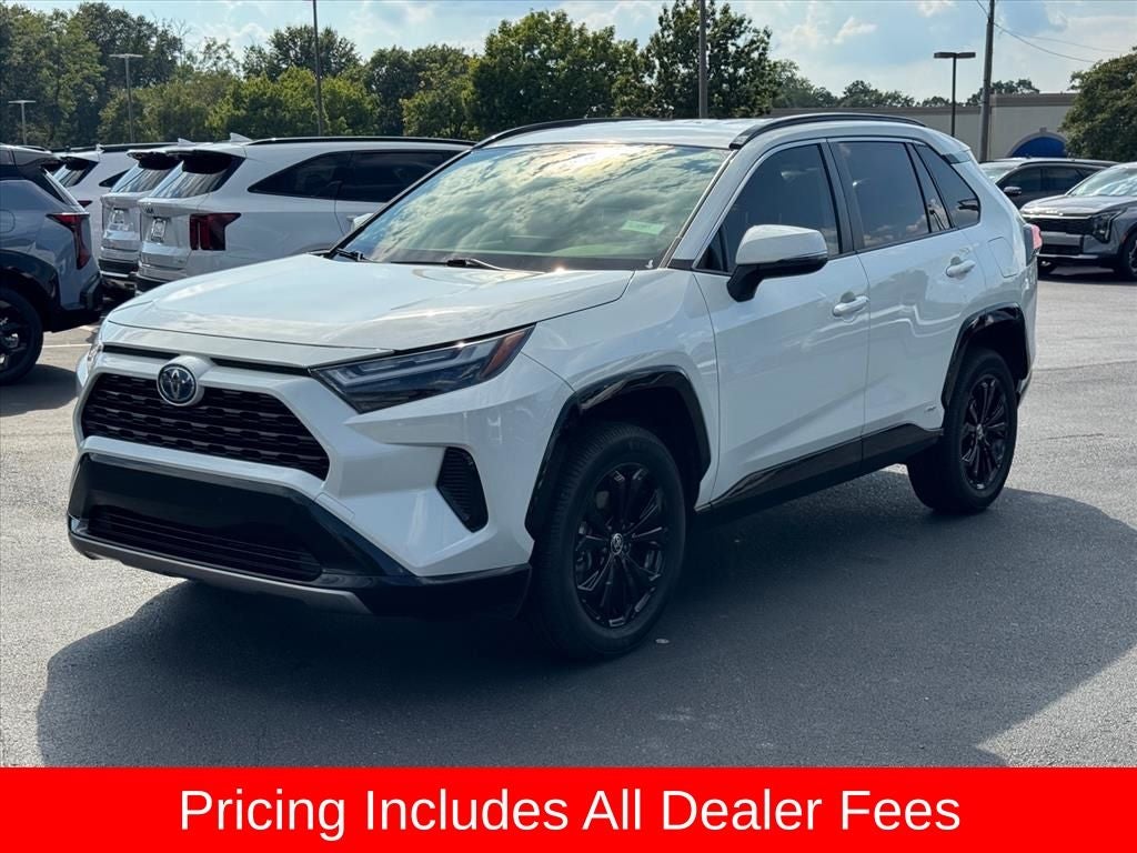 2022 Toyota RAV4 Hybrid SE
