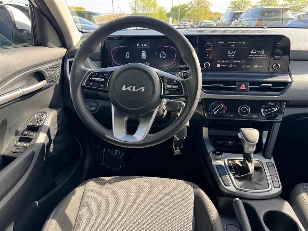 2025 Kia Seltos LX