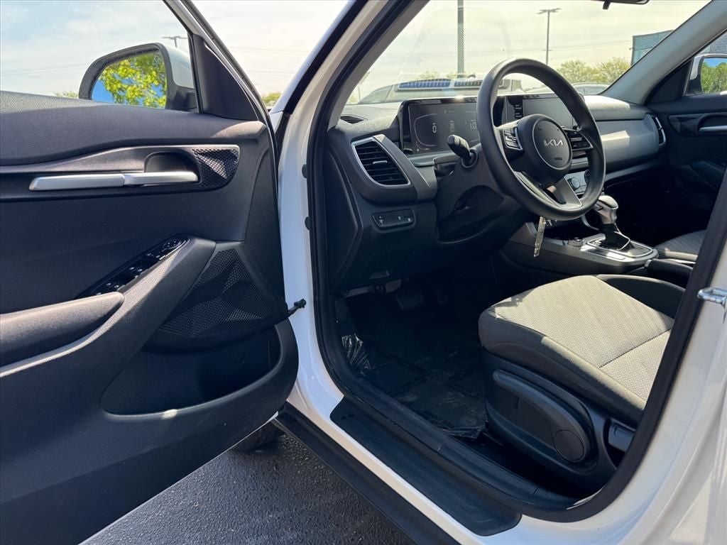 2025 Kia Seltos LX