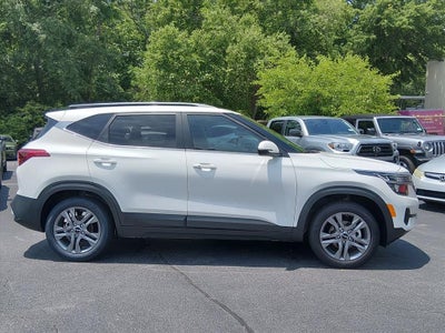 2023 Kia Seltos S