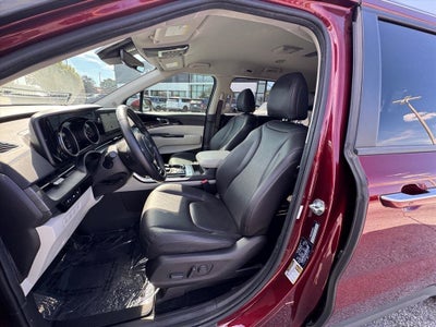 2024 Kia Carnival EX
