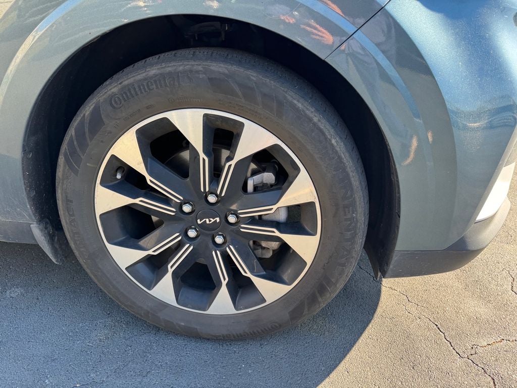 2024 Kia Carnival EX