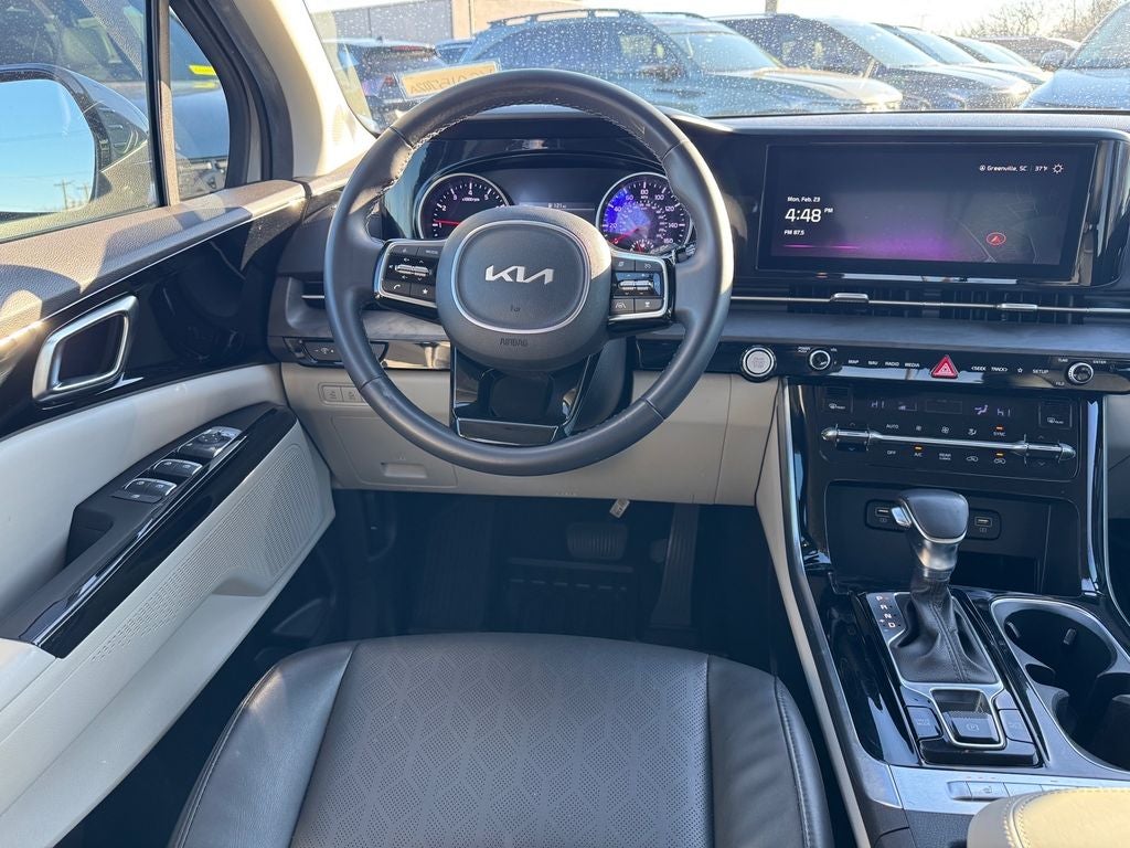 2023 Kia Carnival EX