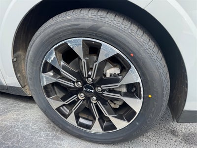 2023 Kia Carnival EX