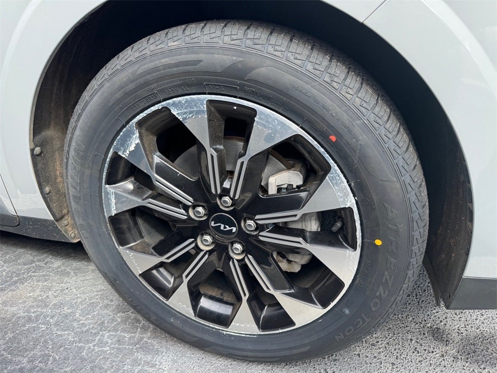 2023 Kia Carnival EX