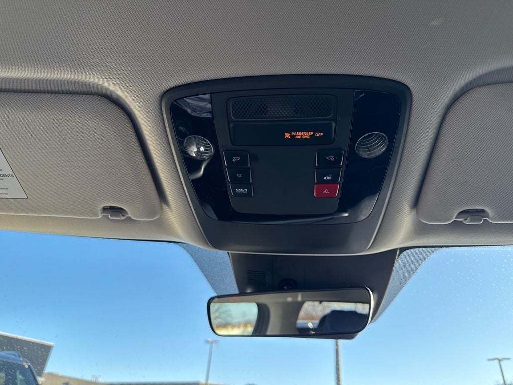 2023 Kia Carnival EX