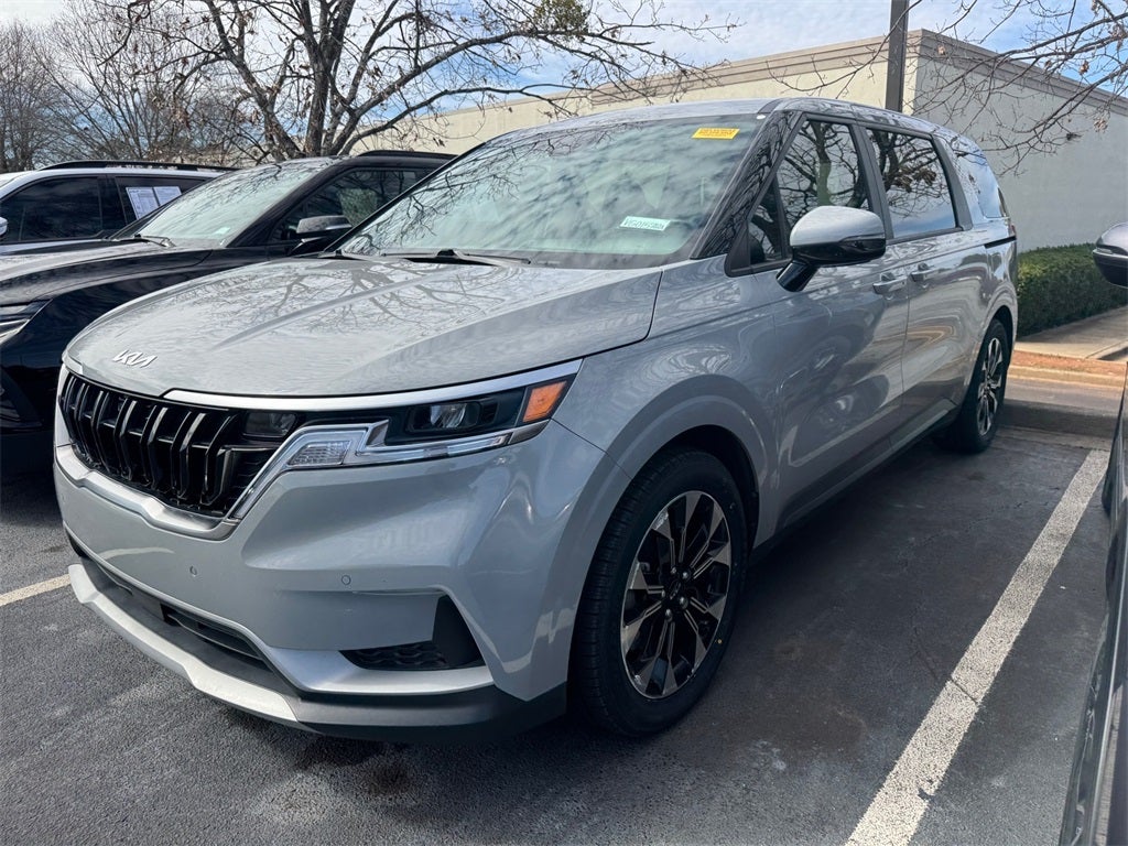 2023 Kia Carnival EX