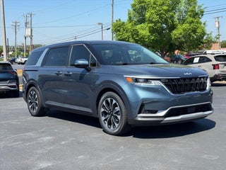 2024 Kia Carnival EX