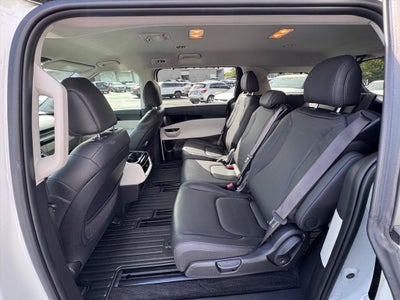 2024 Kia Carnival EX