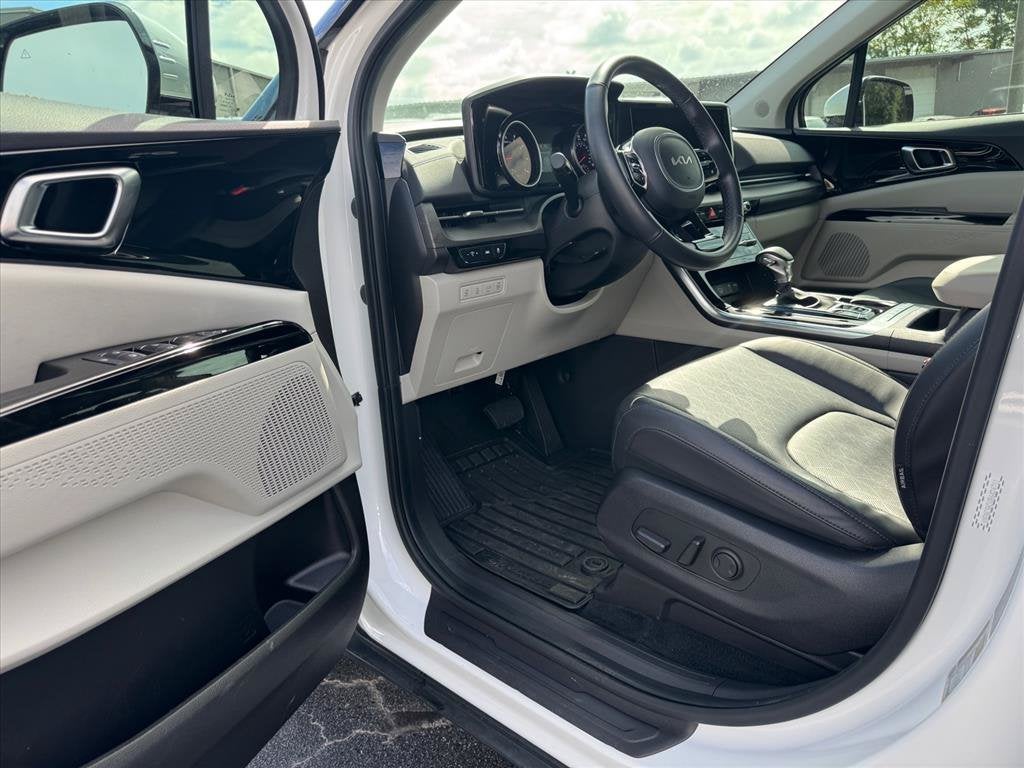 2024 Kia Carnival EX