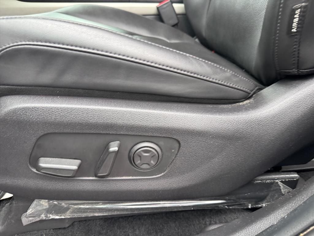 2024 Kia Carnival SX