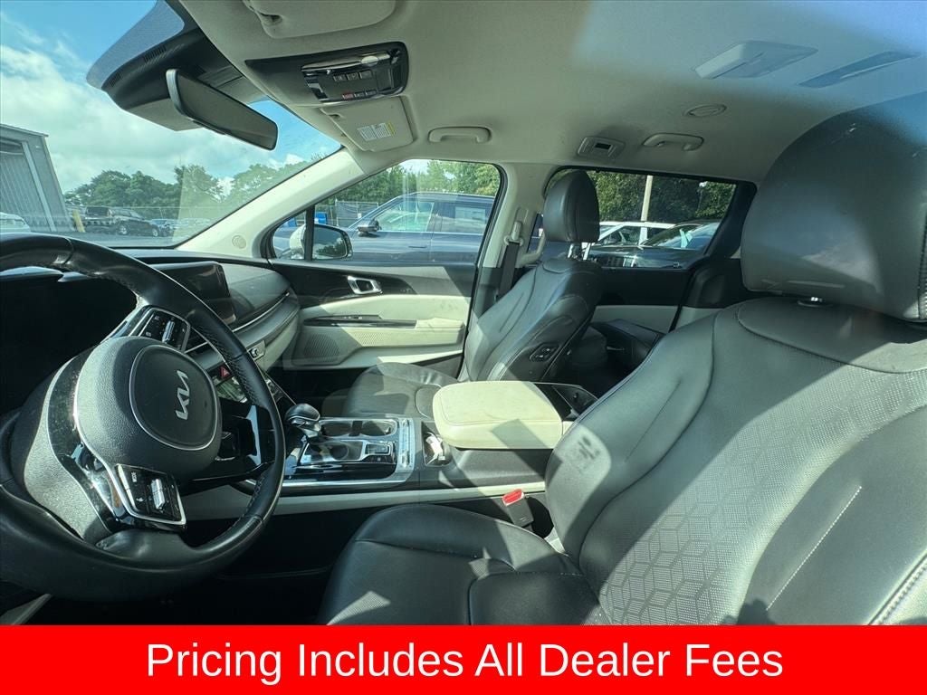 2024 Kia Carnival SX
