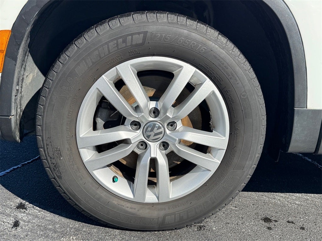 2016 Volkswagen Tiguan S 4Motion