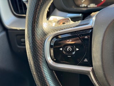 2018 Volvo XC60 T5 R-Design