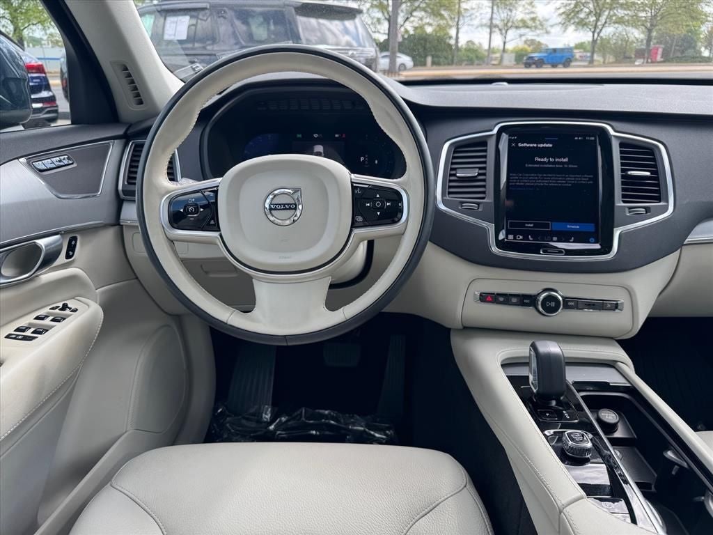 2023 Volvo XC90 B5 Core