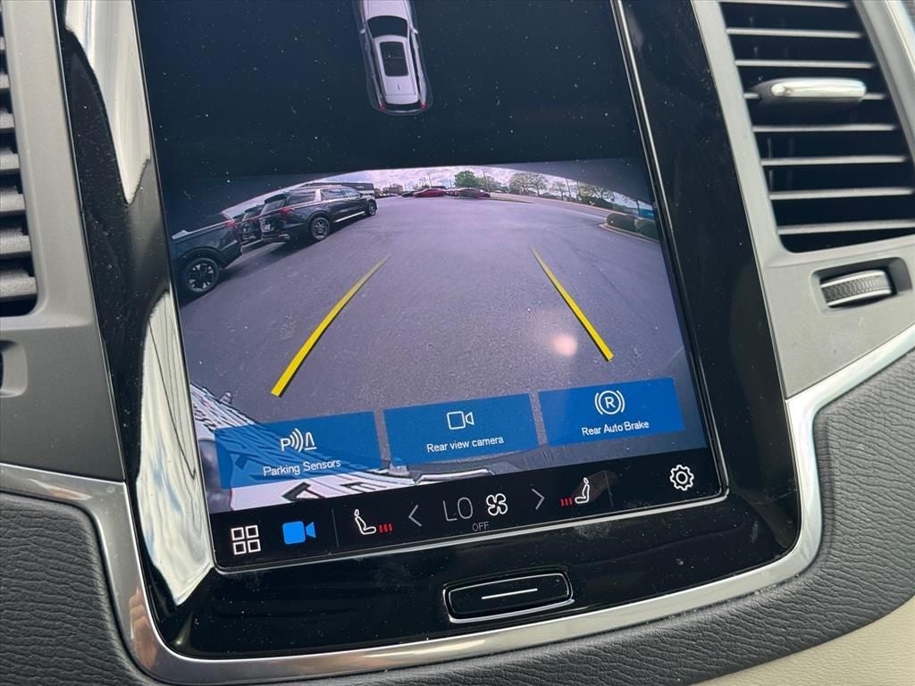 2023 Volvo XC90 B5 Core