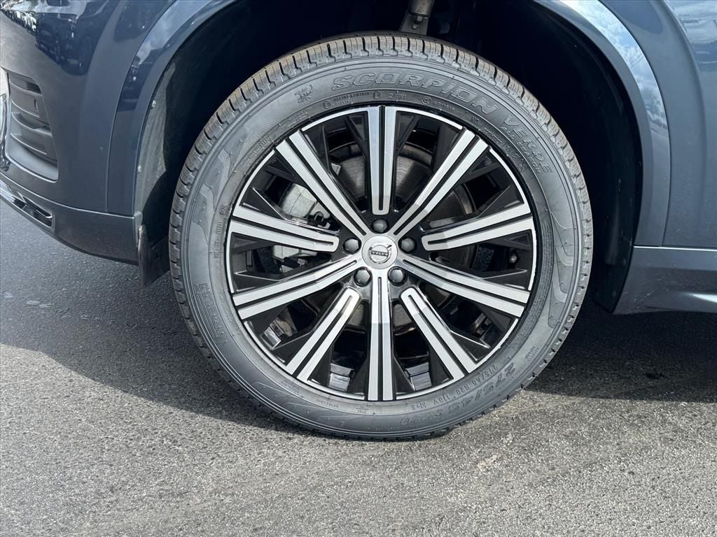 2023 Volvo XC90 B5 Core